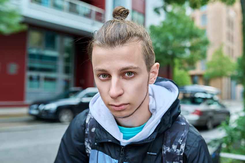 Модные подростковые стрижки для юношей