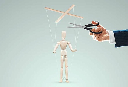 Как противостоять манипуляциям: техники взаимодействия с манипуляторами