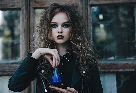 Готический макияж: виды, техники и секреты нанесения