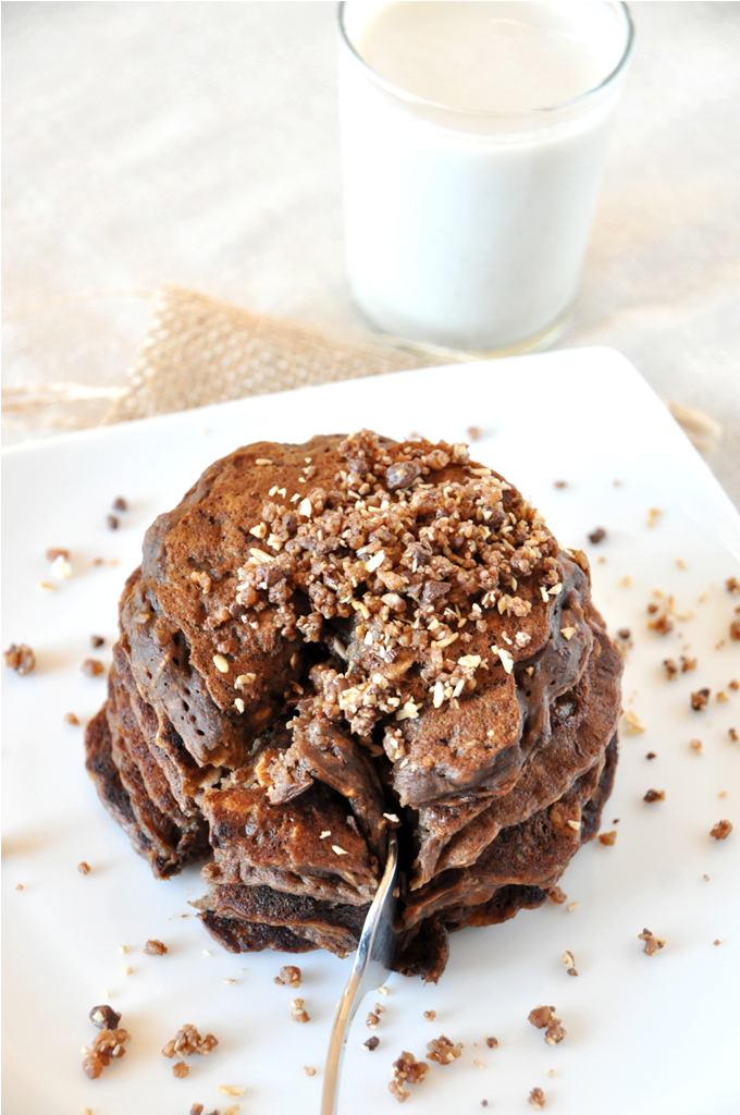 Using a fork to grab a big bite of No-Bake Cookie Pancakes