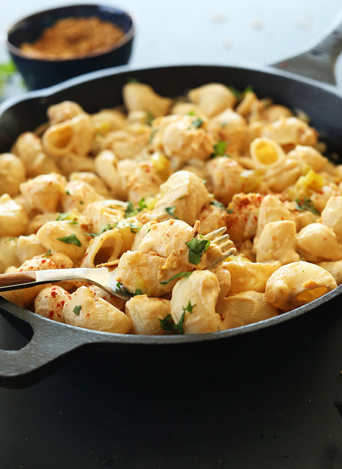 30 Minute Vegan Mac n Cheese with Green Chilis!