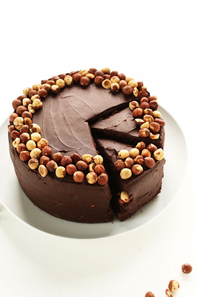 AMAZING Vegan Chocolate Hazelnut Cake! 1 bowl, SUPER RICH, and #glutenfree #dessert