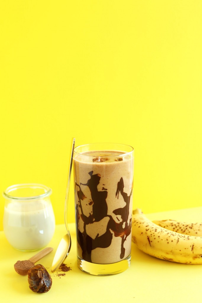 HEALTHY Thick Creamy Banana Peanut Butter Chocolate Shake! Just 5 ingredients and SO delicious! #vegan #glutenfree #banana
