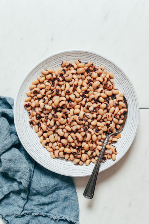 Bowl of perfectly tender black eyed peas