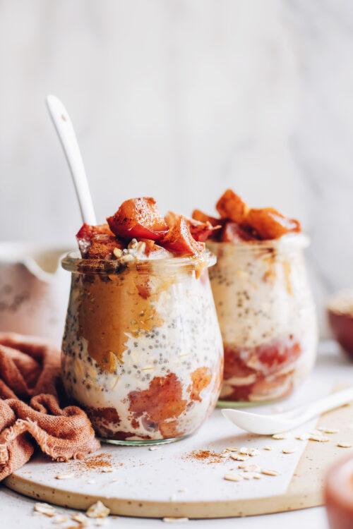 Two jars of apple pie overnight oats